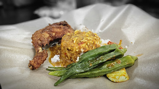Warisan Nasi Kukus ( Kota Bharu, Kelantan ) Warisan Nasi Kukus ( Kota Bharu, Kelantan )