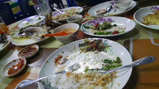 Juara Ikan Bakar Arau