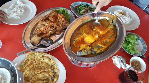 Azmi Steam Fish (Azmi Ikan Stim Tempoyak - Kuala Lipis)