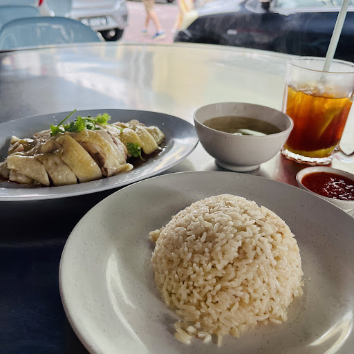 Pin Chen Hainanese Chicken Rice • 鸡飯 Pin Chen Hainanese Chicken Rice • 鸡飯