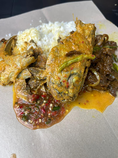 Nasi Berlauk Sempadan
