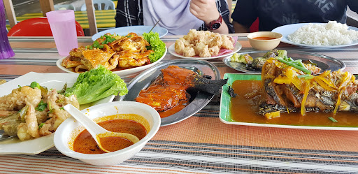 Medan Selera Jeti Kuala Perlis, Perlis.