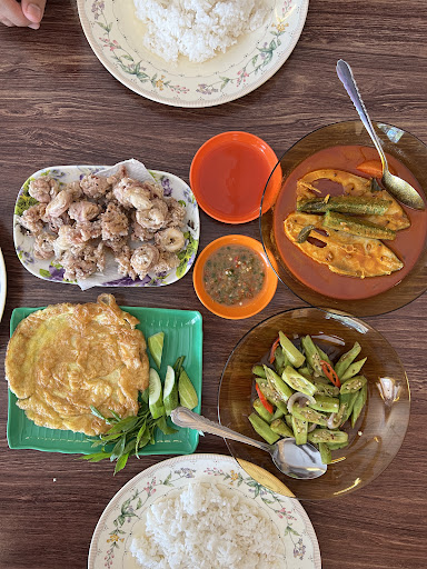 Azrina Gulai Panas