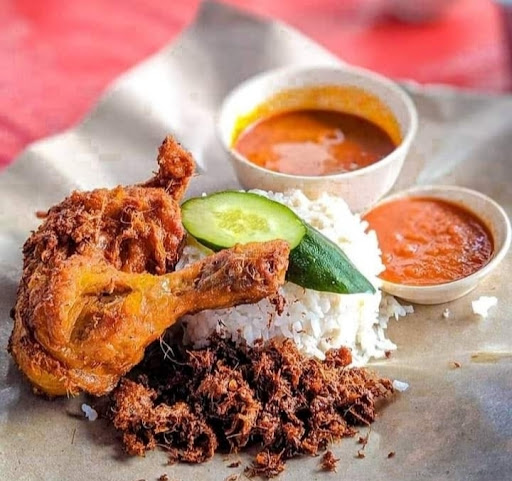 Nasi Kukus Abang Saiful | Ayam Dara