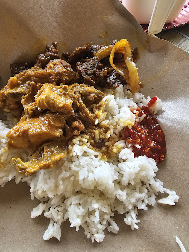 CIK MAH NASI BERLAUK