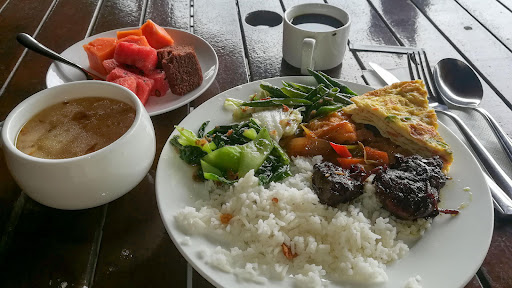 Secret Place Cafe And Camping