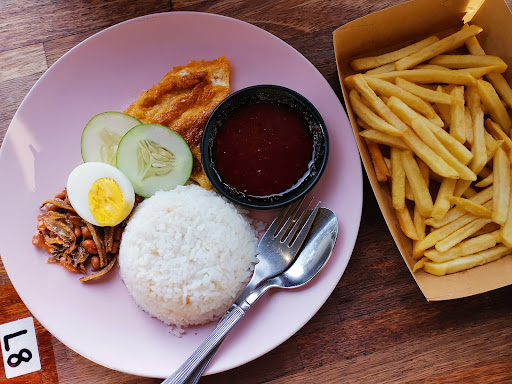 Kafe Belibis (Muzium Pahang) Dalam Keratapi Kafe Belibis (Muzium Pahang) Dalam Keratapi