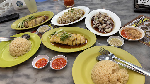 Ipoh Famous Bean Sprouts Chicken & Hor Fun Restaurant (Ipoh Famous Ayam Tauge & Koitiau) Ipoh Famous Bean Sprouts Chicken & Hor Fun Restaurant (Ipoh Famous Ayam Tauge & Koitiau)