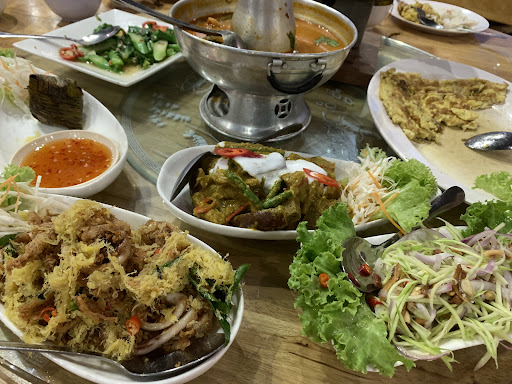 Kinnaree Thai Cuisine Restaurant (No Pork No Lard) Kinnaree Thai Cuisine Restaurant (No Pork No Lard)