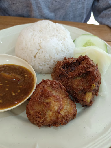 Aiman Aina Cafe