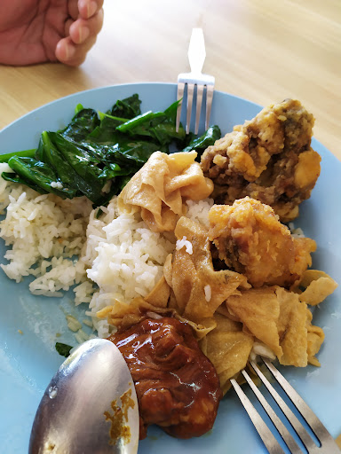 竹林杂菜饭 (Kedai Makanan Zu Lim)