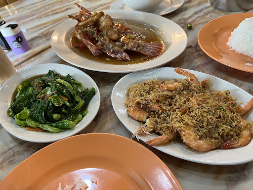 Sri Titingan Seafood Isnaji