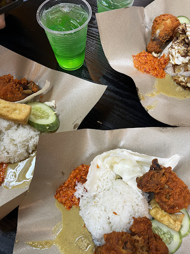 Ayam Gepuk Artisan Teluk Intan