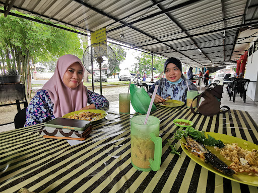 Pak Lan Keli Bakar Pak Lan Keli Bakar