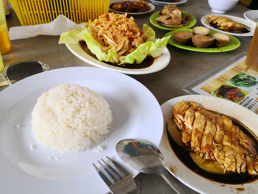 New Yong Sang Boneless Chicken Rice