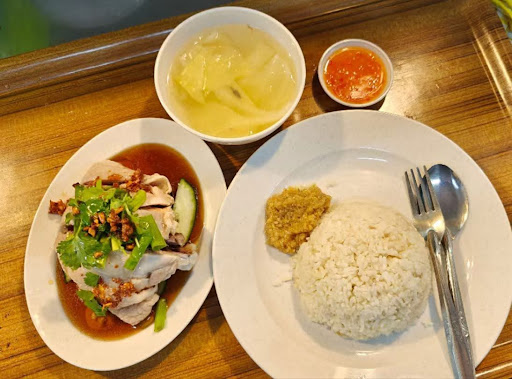 Wei Gingery Chicken Rice 伟记姜蓉白切鸡 Wei Gingery Chicken Rice 伟记姜蓉白切鸡