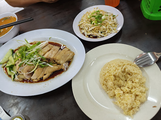 Mountain Top Bean Sprout Chicken Rice | 山顶芽菜鸡