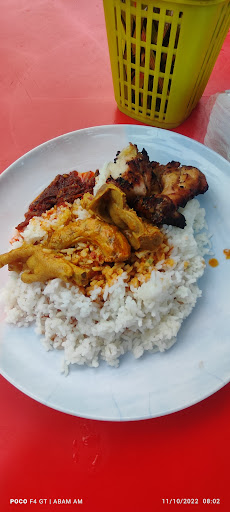 Nasi Kerabu Ayam Bakar Pohon Jati Nasi Kerabu Ayam Bakar Pohon Jati