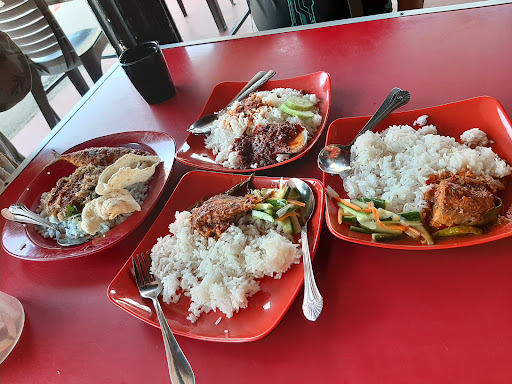 Kedai Yah Hj. Li Nasi Dagang Kedai Yah Hj. Li Nasi Dagang
