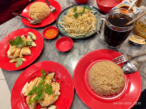 Zhai Hong Golden Chicken Rice 潮州滑鸡饭（金鸡饭）