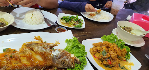 Cahaya Mesra Seafood 2 (KG.BESUT)