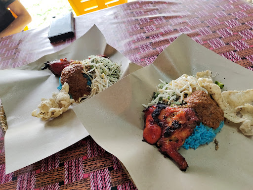 Kak Sue Nasi Kerabu Jalan dato-kedai ketapang Kak Sue Nasi Kerabu Jalan dato-kedai ketapang