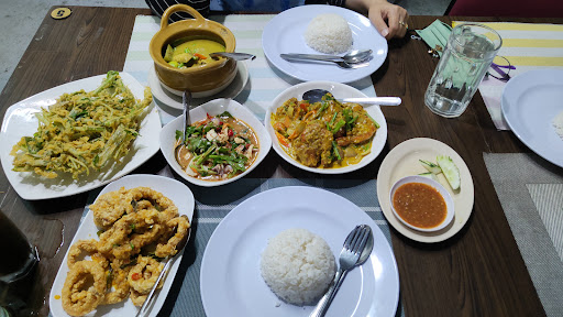 Aloq Staq Bamboo Garden Halal Chinese and Thai Restaurant